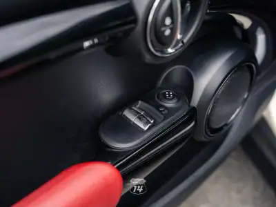 MINI One 2019 - 17990 EUR, 53900 km - AUTO.MOTO.pt - 53900km - foto 32 de 50