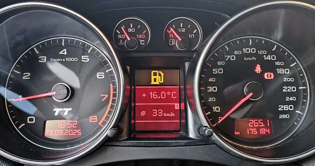 Audi TT Roadster 2007 - 17500 EUR, 175000 km - 175000km - foto 12 de 26