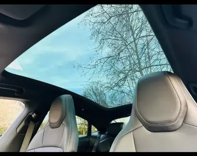 Porsche Taycan 2021 - 53499 EUR, 153620 km - AUTO.MOTO.pt - 153620km - foto 11 de 28