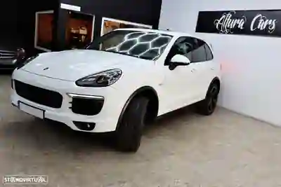 Porsche Cayenne 2015 — foto 5 de 32