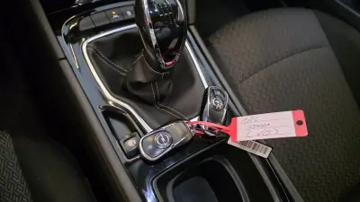 Opel Insignia Grand Sport 2018 - 12900 EUR, 149839 km - AUTO.MOTO.pt - 149839km - foto 39 de 49