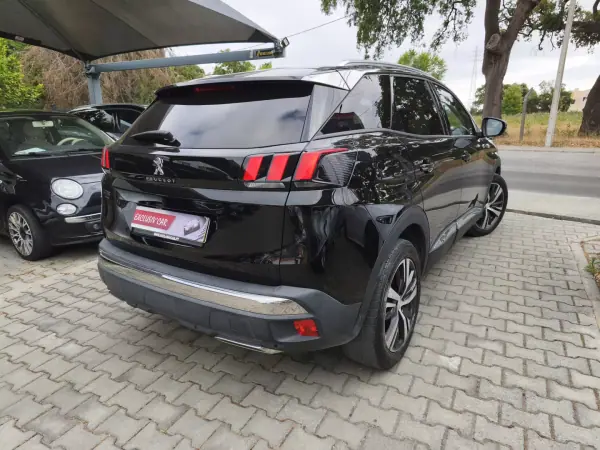 Peugeot 3008 2017 - 17900 EUR, 125000 km - AUTO.MOTO.pt - 125000km - foto 3 de 10