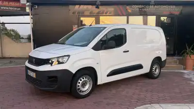 Peugeot PARTNER GIRAFON 2020 - 12990 EUR, 130000 km - AUTO.MOTO.pt - 130000km - foto 6 de 23