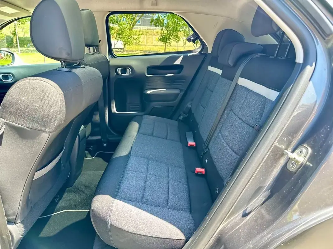Citroën C4 Cactus 2019 - 11990 EUR, 119000 km - 119000km - foto 20 de 41