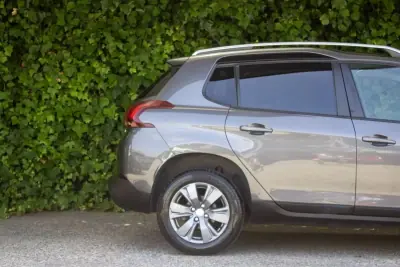 Peugeot 2008 2016 - 10500 EUR, 156000 km - AUTO.MOTO.pt - 156000km - foto 13 de 18