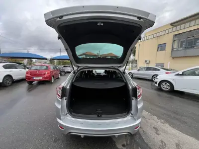 Renault Mégane Sport Tourer 2014 - 7750 EUR, 250000 km - AUTO.MOTO.pt - 250000km - foto 39 de 47