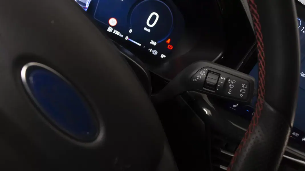 Ford Focus 2024 - 21450 EUR, 49000 km - AUTO.MOTO.pt - 49000km - foto 30 de 36