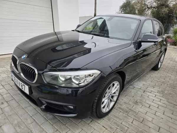 BMW 116 2018 - 16900 EUR, 135419 km - AUTO.MOTO.pt - 135419km - foto 53 de 73