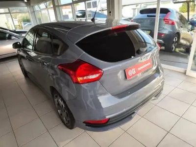 Ford Focus 2015 - 20500 EUR, 125550 km - AUTO.MOTO.pt - 125550km - foto 8 de 40