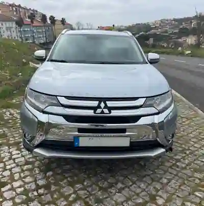 Mitsubishi Outlander 2017 - 15750 EUR, 185000 km - AUTO.MOTO.pt - 185000km - foto 2 de 15