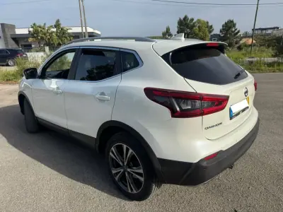 Nissan Qashqai 2018 - 14999 EUR, 97000 km - AUTO.MOTO.pt - 97000km - foto 4 de 10