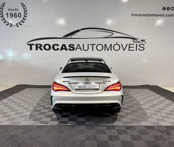 Mercedes-Benz CLA 45 AMG 2018 - 36900 EUR, 127350 km - AUTO.MOTO.pt - 127350km - foto 27 de 32