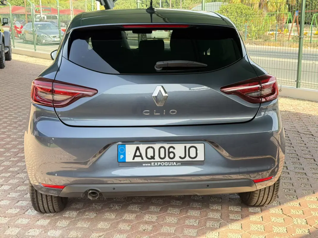 Renault Clio 2022 - 15800 EUR, 44983 km - 44983km - foto 4 de 17