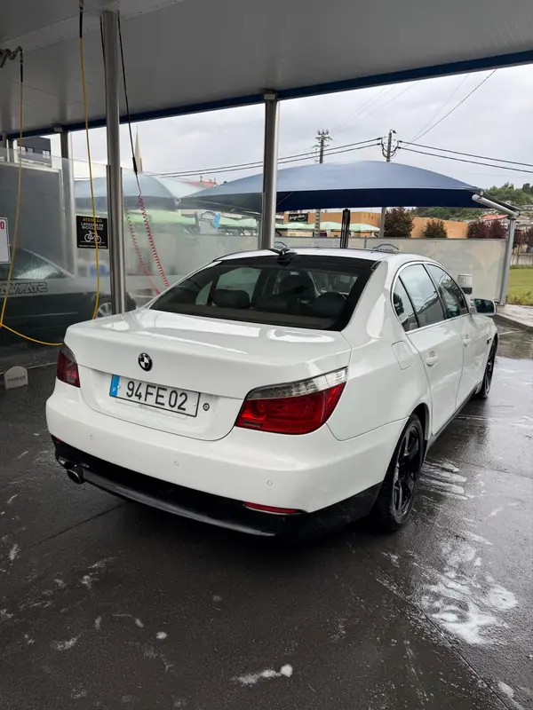 BMW 520 2008