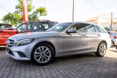 Mercedes-Benz C 200 2019 - 22900 EUR, 84000 km - AUTO.MOTO.pt - 84000km - foto 4 de 19