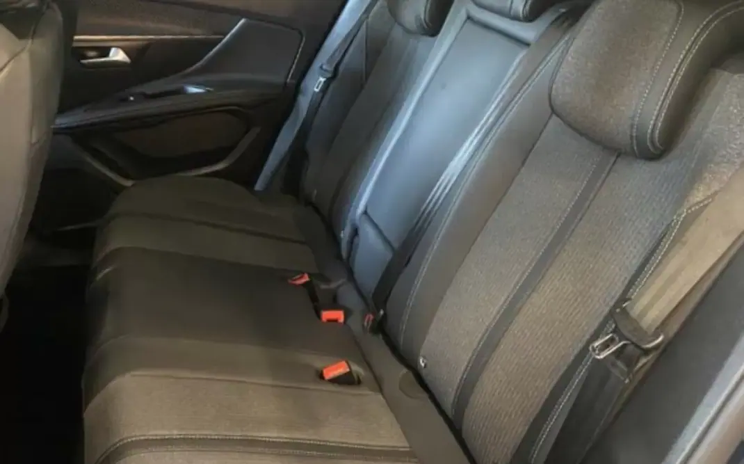 Peugeot 3008 2023 - 19990 EUR, 87660 km - AUTO.MOTO.pt - 87660km - foto 14 de 15