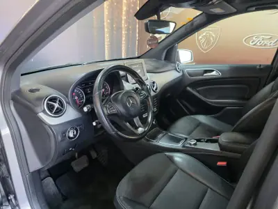 Mercedes-Benz B 180 2015 - 14490 EUR, 178000 km - AUTO.MOTO.pt - 178000km - foto 2 de 16