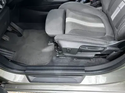 BMW 218 Active Tourer 2016 - 14900 EUR, 190000 km - AUTO.MOTO.pt - 190000km - foto 44 de 58