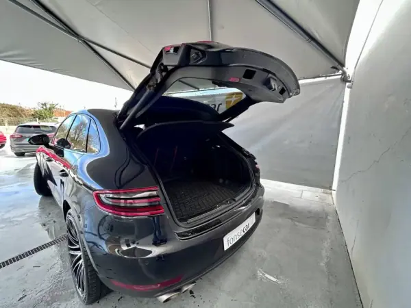 Porsche Macan 2015 - 43000 EUR, 175400 km - AUTO.MOTO.pt - 175400km - foto 19 de 19