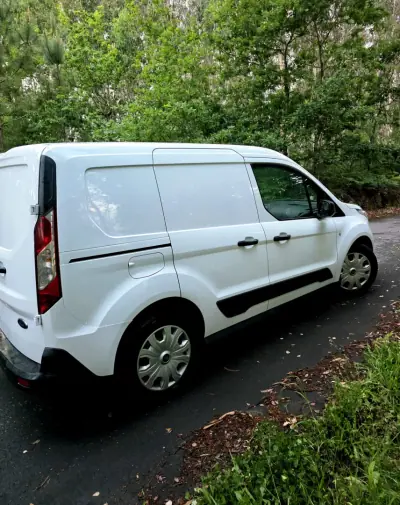 Ford Transit Connect 2019 - 11990 EUR, 144000 km - AUTO.MOTO.pt - 144000km - foto 13 de 27