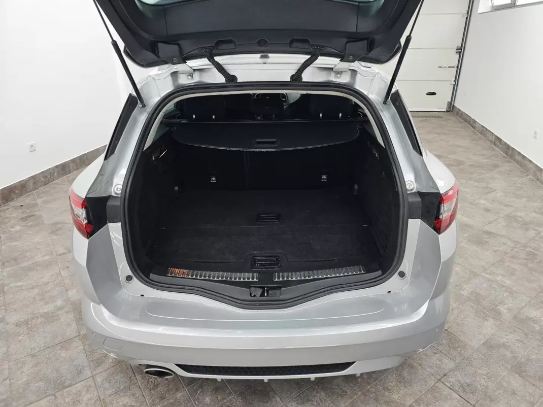 Renault Mégane Sport Tourer 2019 - 11950 EUR, 286730 km - 286730km - foto 25 de 52