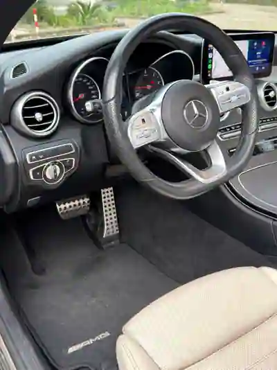 Mercedes-Benz C 220 2019 - 37500 EUR, 108000 km - AUTO.MOTO.pt - 108000km - foto 11 de 16