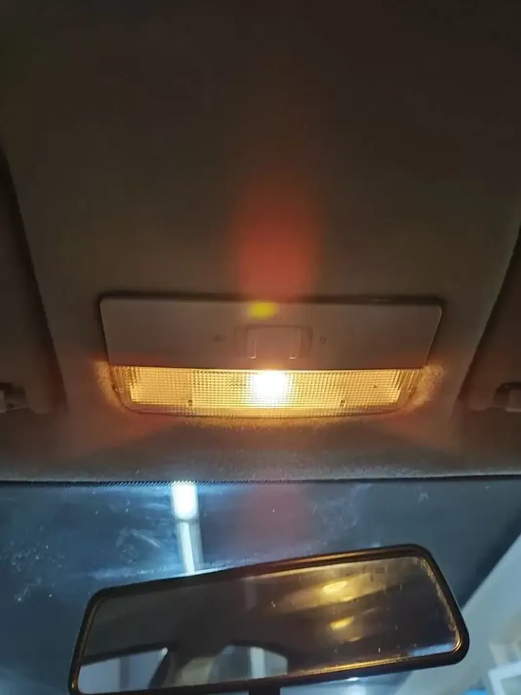 SEAT Ibiza 2007 - 3950 EUR, 300900 km - AUTO.MOTO.pt - 300900km - foto 28 de 30