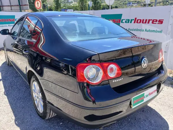 Volkswagen Passat 2008 - 7350 EUR, 187033 km - AUTO.MOTO.pt - 187033km - foto 10 de 25