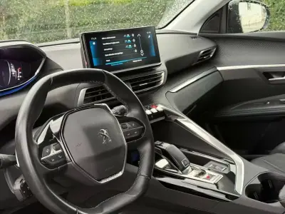 Peugeot 3008 2021 - 21999 EUR, 104700 km - AUTO.MOTO.pt - 104700km - foto 16 de 25