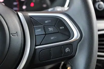 Fiat Tipo VAN 1.3 M-Jet 2022 - 11990 EUR, 132000 km - AUTO.MOTO.pt - 132000km - foto 24 de 30