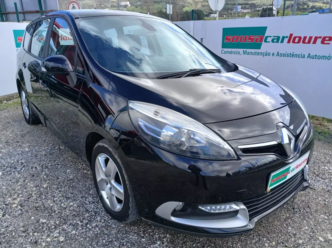 Renault Grand Scénic 2013 - 7600 EUR, 174425 km - AUTO.MOTO.pt - 174425km - foto 3 de 25