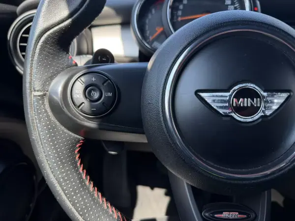 MINI 2016 - 18750 EUR, 162030 km - AUTO.MOTO.pt - 162030km - foto 13 de 25
