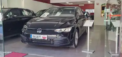 Volkswagen Golf 2021 - 18450 EUR, 93080 km - AUTO.MOTO.pt - 93080km - foto 56 de 60