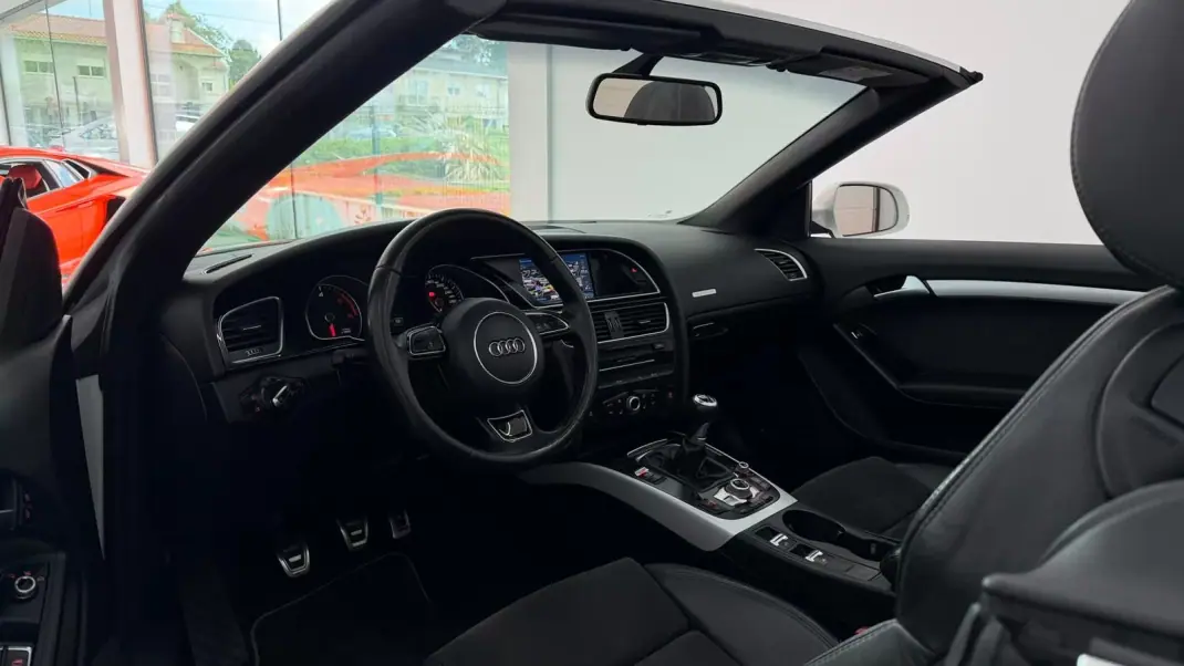 Audi A5 Cabrio 2016 - 25900 EUR, 121865 km - AUTO.MOTO.pt - 121865km - foto 16 de 32