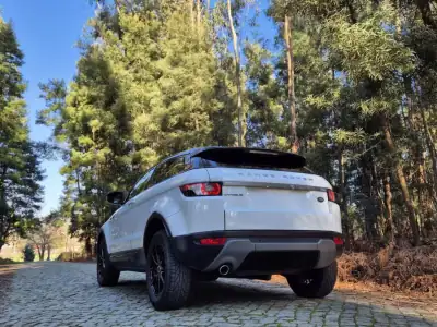 Land Rover Range Rover Evoque 2012 - 18900 EUR, 167000 km - AUTO.MOTO.pt - 167000km - foto 12 de 20