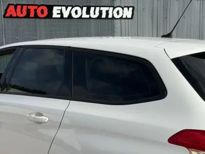 Peugeot 308 SW 2014 - 8950 EUR, 160000 km - AUTO.MOTO.pt - 160000km - foto 23 de 25