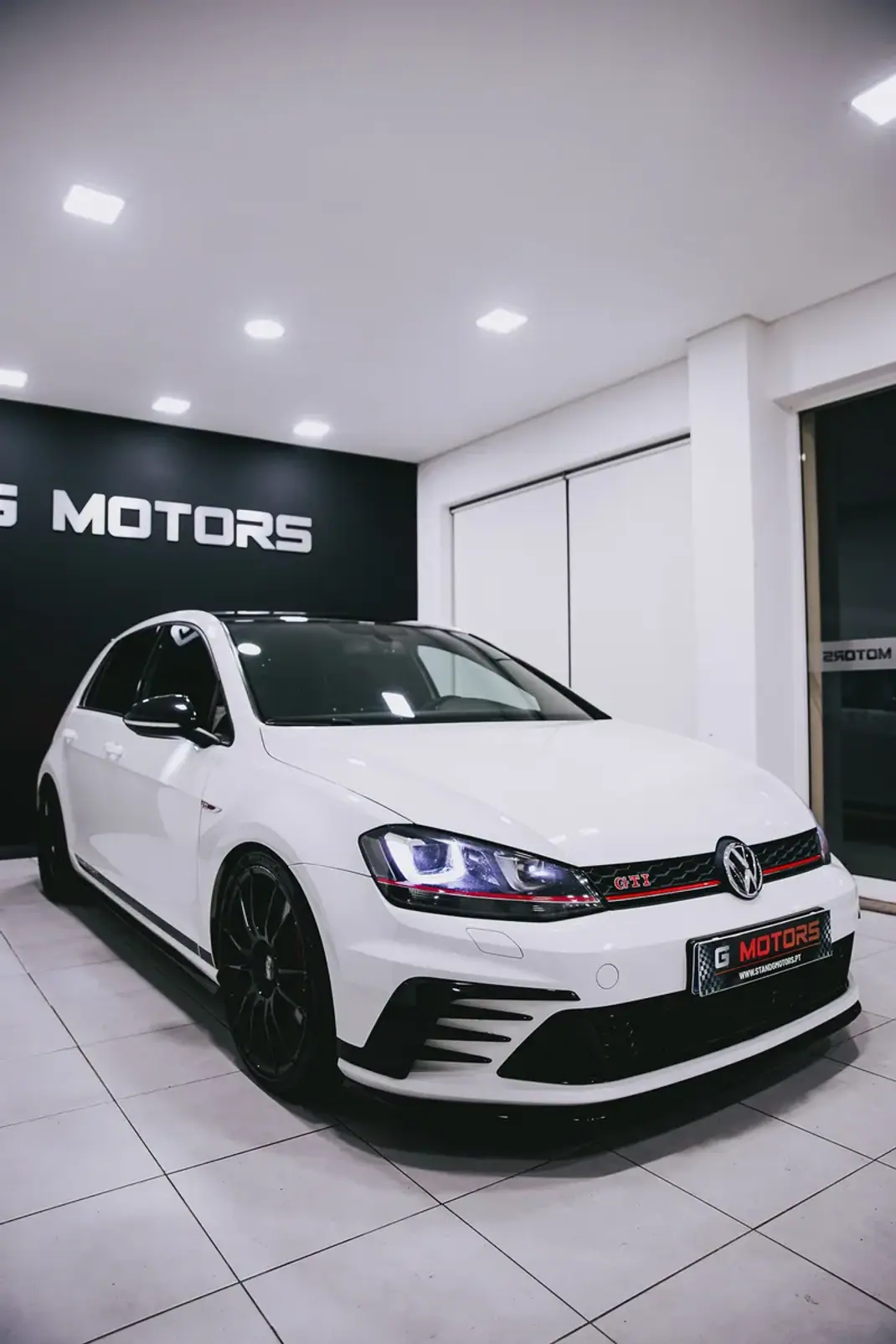 Volkswagen Golf 2016 - 29900 EUR, 137000 km - AUTO.MOTO.pt - 137000km - foto 4 de 19