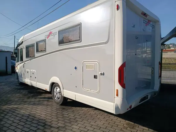Fiat Ducato 2016 - 76000 EUR, 84000 km - AUTO.MOTO.pt - 84000km - foto 4 de 23