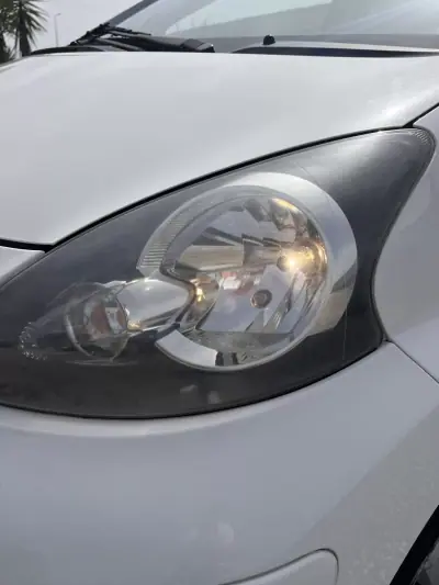 Toyota Aygo 2011 - 7000 EUR, 114200 km - AUTO.MOTO.pt - 114200km - foto 15 de 16