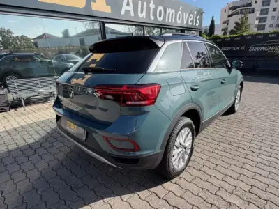 Volkswagen Amarok 2023 - 27900 EUR, 49000 km - AUTO.MOTO.pt - 49000km - foto 9 de 12