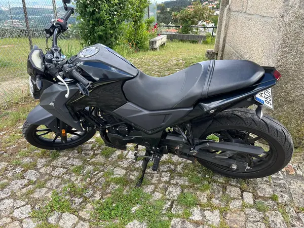 SYM HD 125 2020 - 1950 EUR, 17700 km - AUTO.MOTO.pt - 17700km - foto 5 de 8