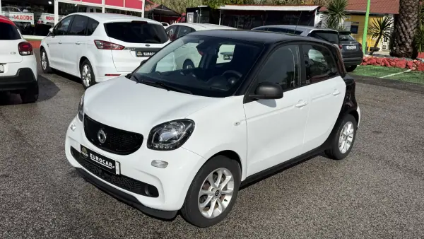 Smart ForFour 2017 - 11490 EUR, 22359 km - AUTO.MOTO.pt - 22359km - foto 3 de 48