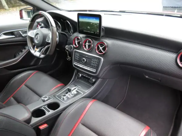 Mercedes-Benz A 45 AMG 2017 - 38990 EUR, 110000 km - AUTO.MOTO.pt - 110000km - foto 30 de 56