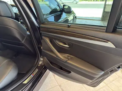 BMW M550d 2013 - 27950 EUR, 124744 km - AUTO.MOTO.pt - 124744km - foto 46 de 53
