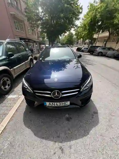 Mercedes-Benz C 350 2017 - 21275 EUR, 160000 km - AUTO.MOTO.pt - 160000km - foto 13 de 17