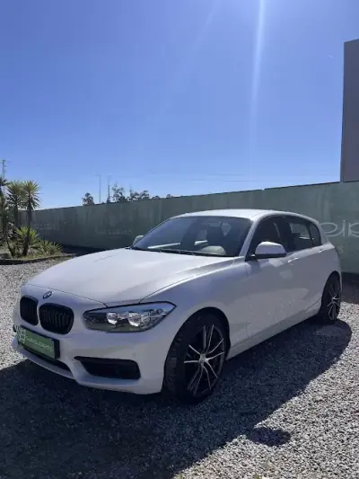 BMW 116 2018 - 16000 EUR, 194000 km - AUTO.MOTO.pt - 194000km - foto 4 de 13