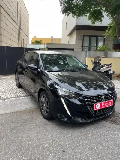 Peugeot 208 2022 - 14500 EUR, 71000 km - 71000km - foto 2 de 19