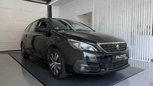 Peugeot 308 SW 2019 - 13990 EUR, 134327 km - AUTO.MOTO.pt - 134327km - foto 5 de 28