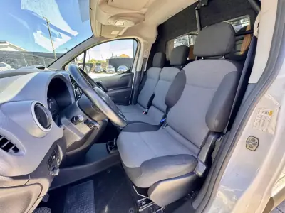Citroën 2018 - 10500 EUR, 163000 km - AUTO.MOTO.pt - 163000km - foto 14 de 19