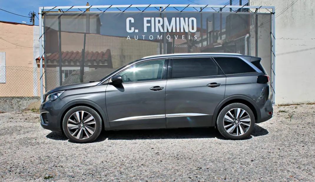 Peugeot 5008 2019 - 18900 EUR, 157458 km - AUTO.MOTO.pt - 157458km - foto 8 de 22